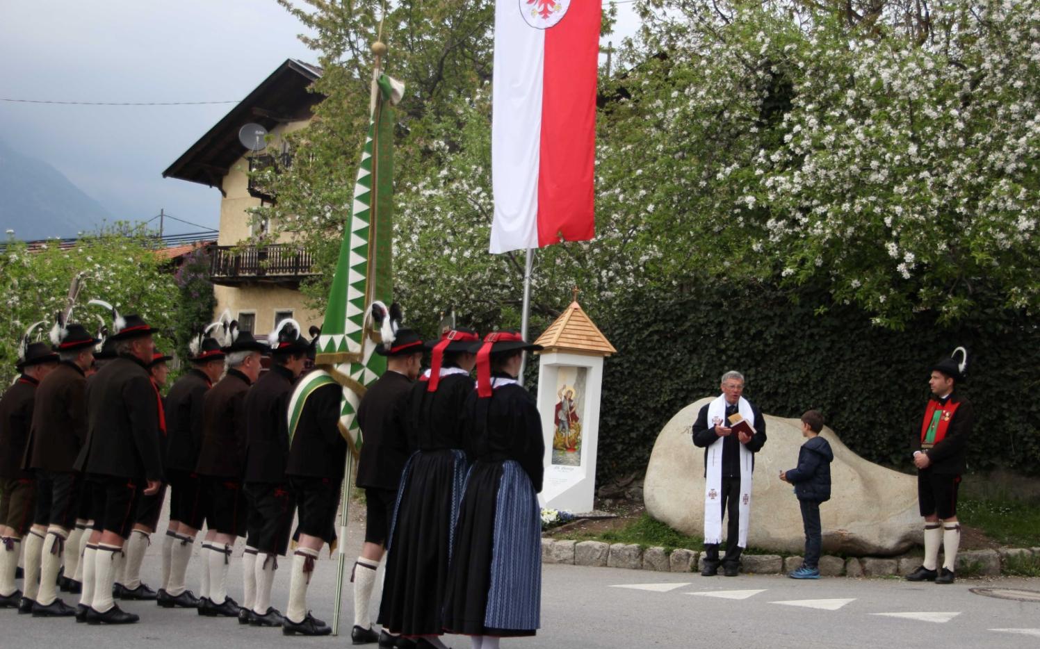 2015_Schenna_Segnung Bildstöckel Heiliger Georg (4) (Andere)