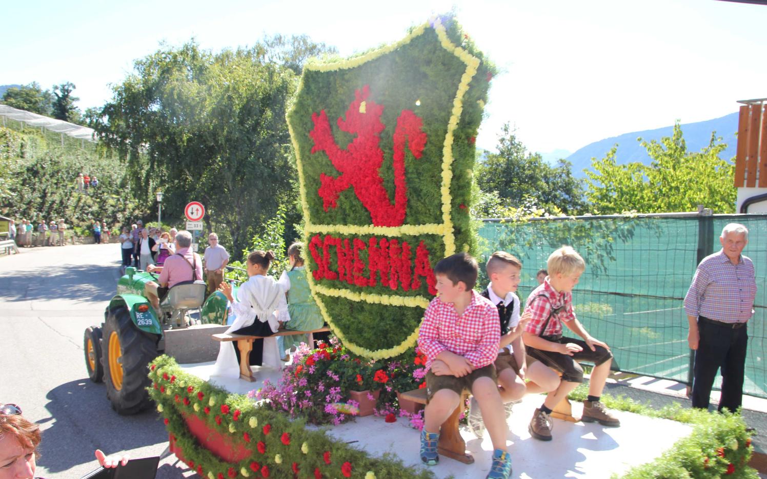 2015_Schenna_Herbstfest Schenna Umzug 012