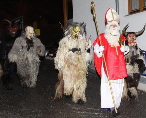 Advent im Stubaital Nikolaus Krampus Tuifl