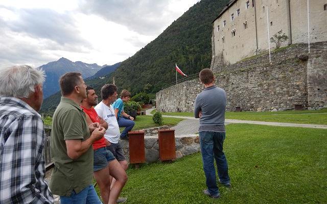 2017_Dorf Tirol_Arbeiten 40 Jahr Feier Vorbereitung (10)