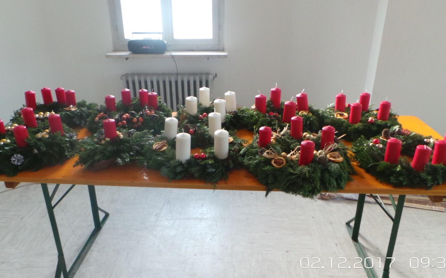 2017_Burgstall_Jungschützen Adventskränze (6)