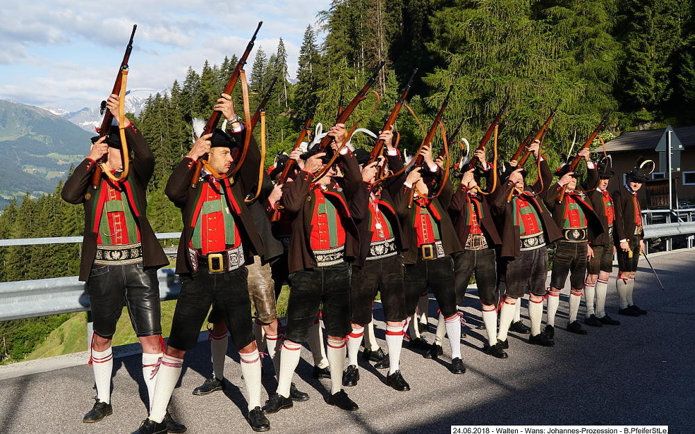 2018_Walten_Johannes Prozession 01