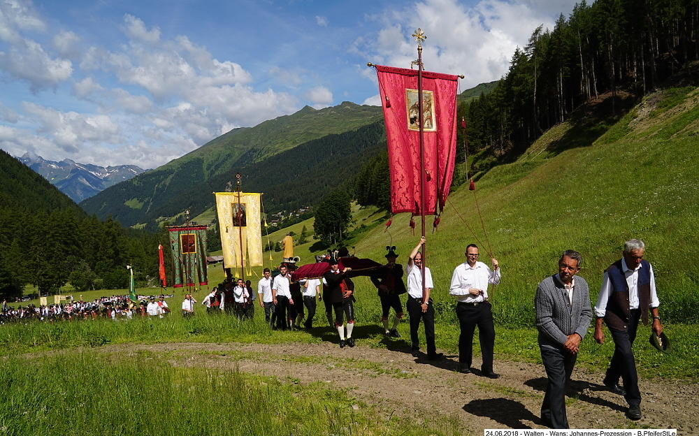 2018_Walten_Johannes Prozession 08