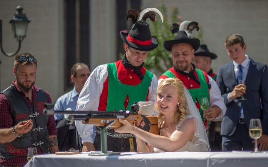 2018_Dorf Tirol Schenna_Schützenhochzeit Nadia und Florian (9)