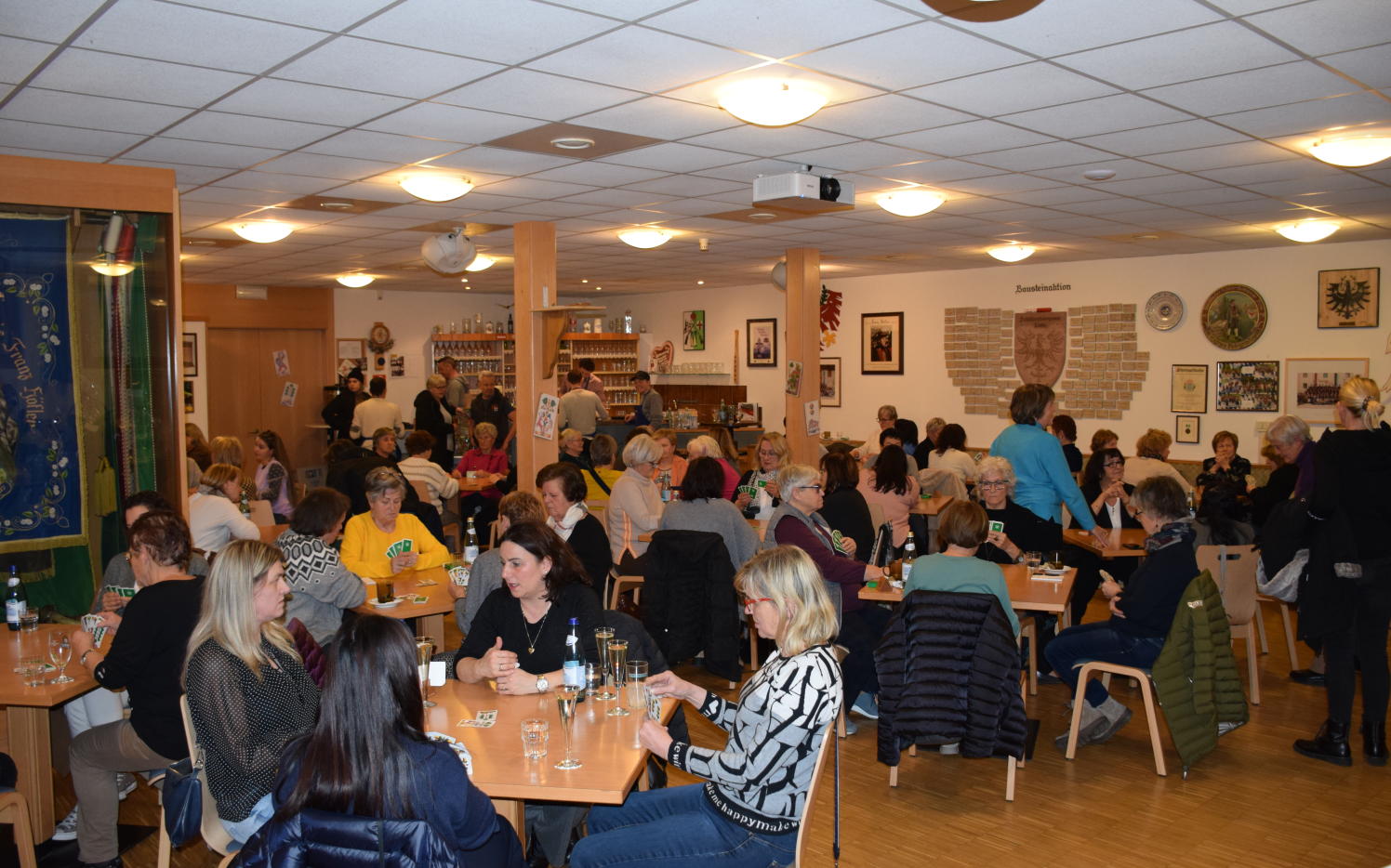 78 Spielerinnen beim Frauenpreiswatten im Schützenheim